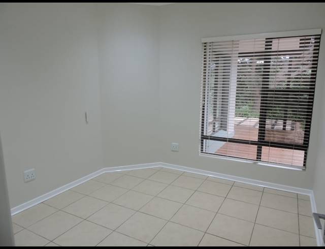 2 BEDROOM TOWNHOUSE TO LET IN SIMBITHI ECO ESTATE